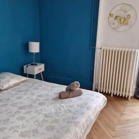 Maison Cosy Centre-ville 5 Holiday home *
